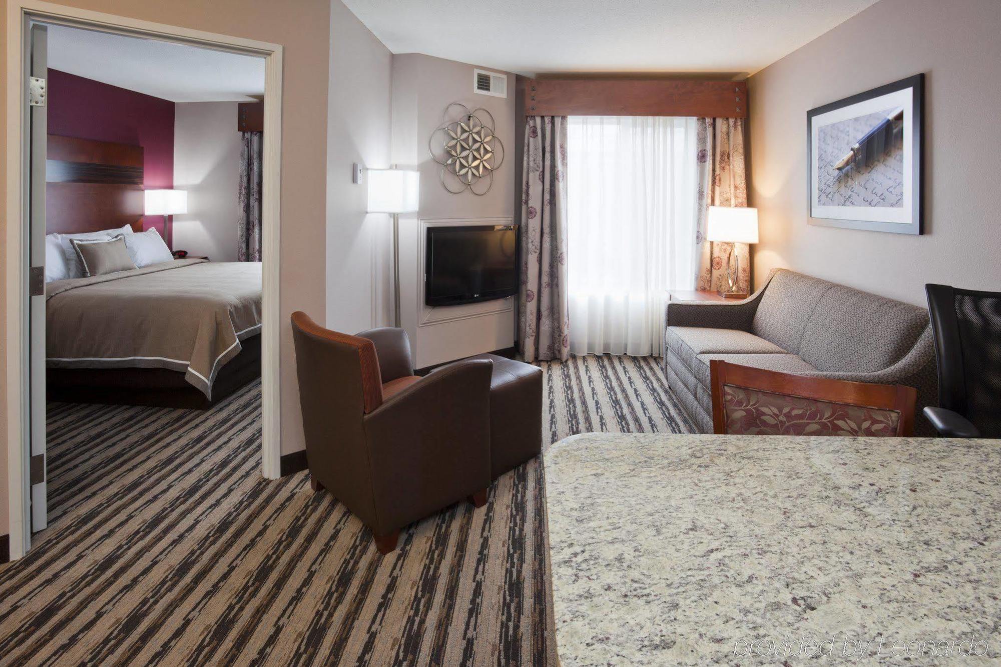แกรนด์สเตย์ เรซิเดนเชียล สวีท โฮเต็ล Hotel เซนต์คลาวด์ ภายนอก รูปภาพ